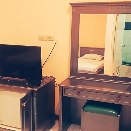 Hotel Wijaya Purwokerto Exteriör bild