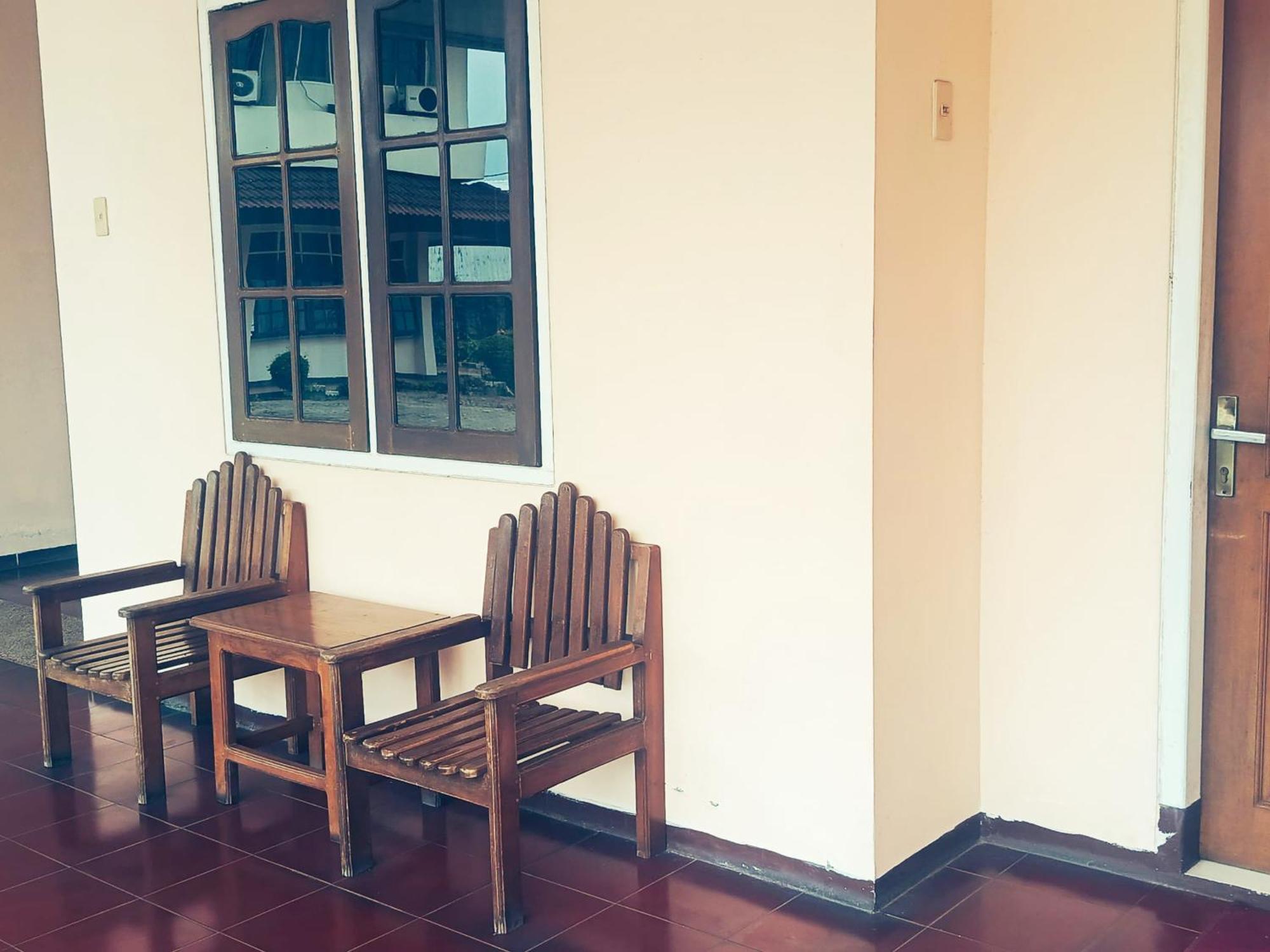 Hotel Wijaya Purwokerto Exteriör bild